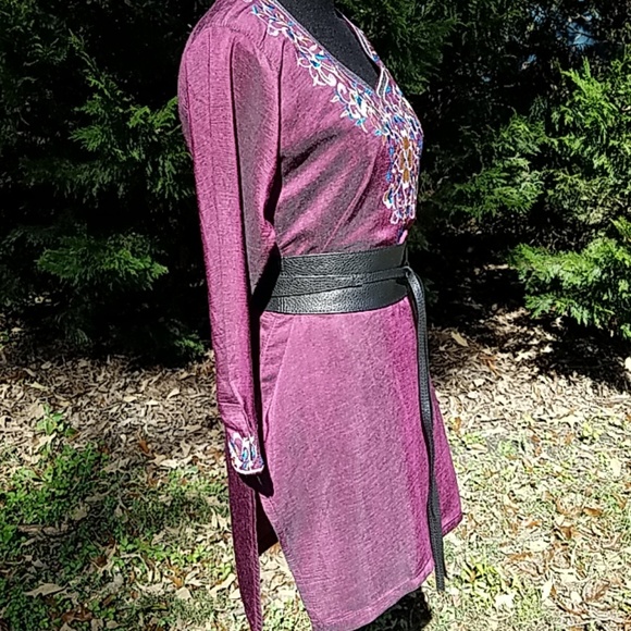 Tunic Style Top - Picture 7 of 8